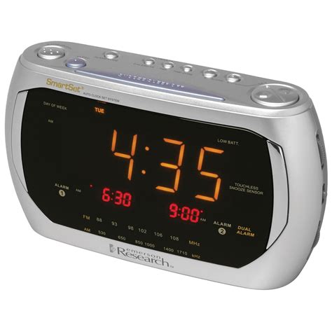 Emerson CKS3020 AM/FM Clock Radio with Dual Alarm & SmartSet® Automatic ...