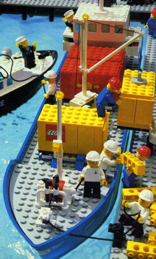 LEGO Boats Sets | BrickEconomy