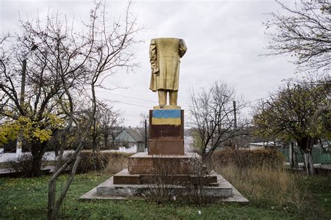 Looking for Lenin: hunting down banned Soviet statues in Ukraine — The ...