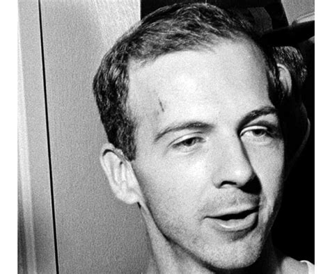 Lee Harvey Oswald Biography - Childhood, Life Achievements & Timeline