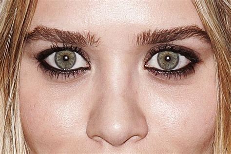 Celebrities with Round Eyes | Makeup for round eyes, Protruding eyes, Round eyes