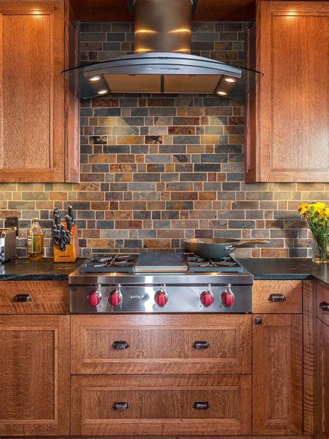 Rusty brown slate backsplash mosaic tile #kitcheninterior Classic Kitchen, Kitchen Style, Rustic ...