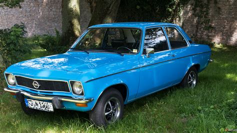 Opel Ascona A (1970-1975) Foto & Bild | blau, kultur, oldtimer Bilder auf fotocommunity