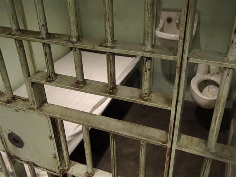 File:Recreation of Martin Luther King's Cell in Birmingham Jail - National Civil Rights Museum ...