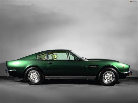 Aston Martin V8 Vantage UK-spec (1977–1989) images (2048x1536)