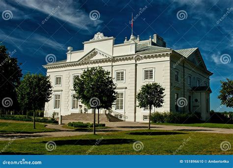 Beautiful Old Palace in Trakai National Park, Lithuania Stock Photo - Image of palace, outdoors ...