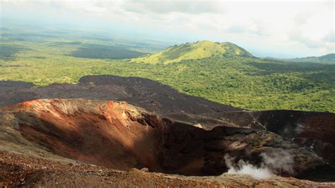 Nicaragua – Sandboarding the Cerro Negro volcano - Steppes Travel