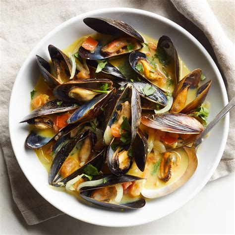 Coconut-Curry Mussels Recipe - EatingWell