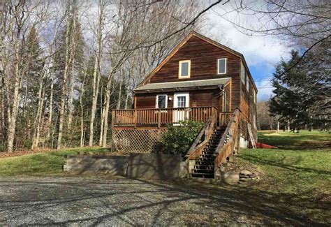 19 Best Cabins in Vermont You'll Want to Rent Now - Roaming the USA