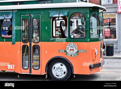 Old town trolley in historic Savannah, Georgia Stock Photo - Alamy