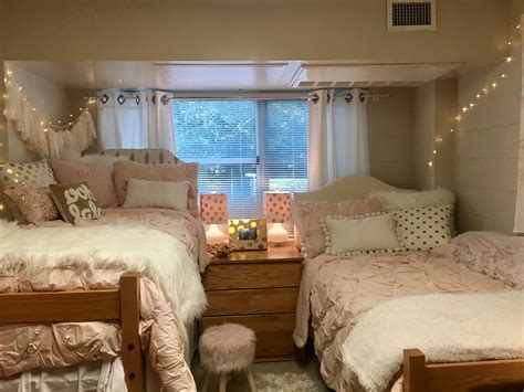 DORM ROOM ECU!! | Dorm room designs, Pink dorm rooms, College dorm room ...