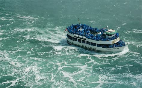 Niagara Falls NYC Tour with Maid of the Mist Boat Ride | Headout