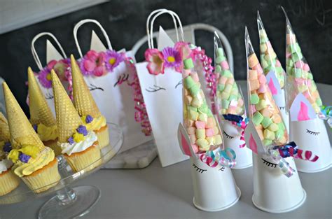 Simple prep is all you need for these easy DIY unicorn birthday party ideas. | Diy unicorn party ...