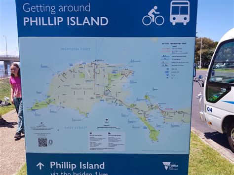 Phillip Island Penguin Parade - Around and About