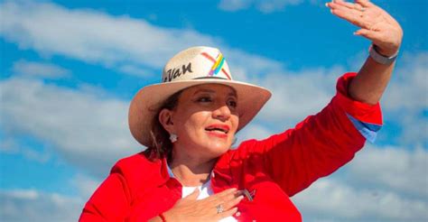 Opposition leader Xiomara Castro leads elections in Honduras - Prensa ...