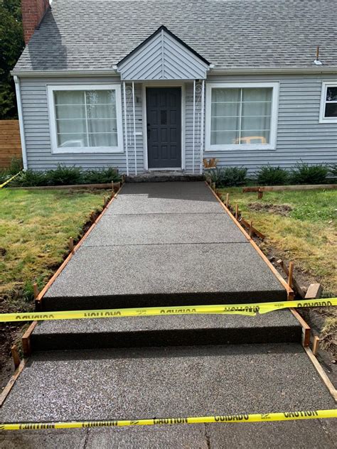 Tips To Build a Concrete Walkway (DIY)