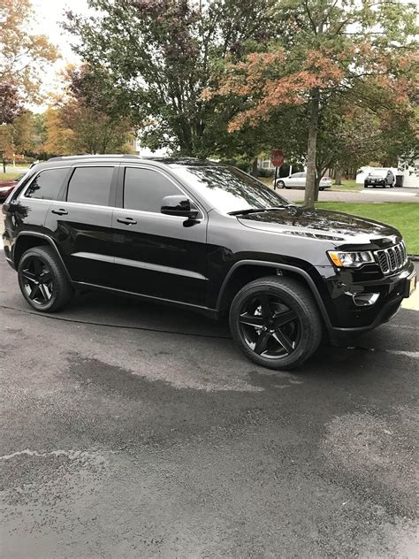 2011 Jeep Grand Cherokee Black Rims