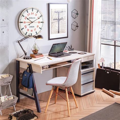 Teenage Desks - Hotel Design Trends