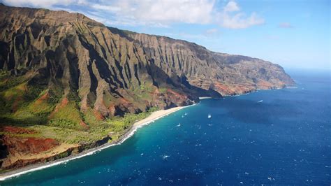 Visit Na Pali Coast on Kauai Vacation