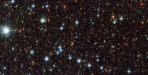 Hubble Sees Brilliant Stars in Sagittarius | Sci.News