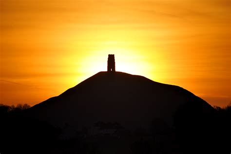 Sunrise at Glastonbury Tor - a photo on Flickriver