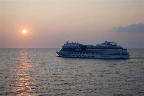 Cruise Ship "AIDAblu" departing Civitavecchia