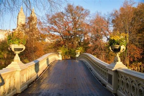 How to Visit the Central Park Bow Bridge | Map + Photography Tips