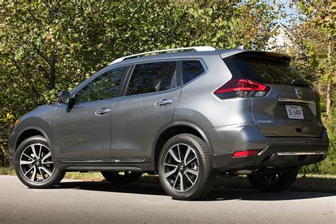 2019 Nissan Rogue vs. 2019 Honda CR-V: Which Is Better? - Autotrader