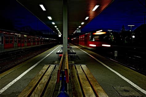 Free photo: Railway Station, Night, Train - Free Image on Pixabay - 999864