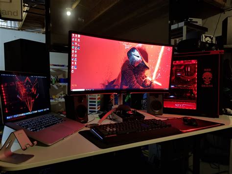 My Black and Red Setup : battlestations