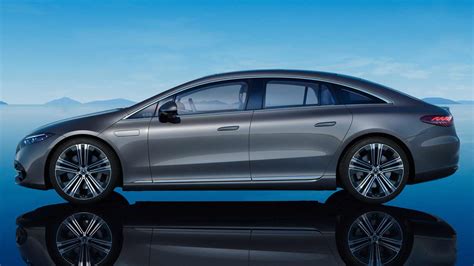 Mercedes-Benz EQS electric sedan makes global debut, has a range of up to 770 kilometres ...