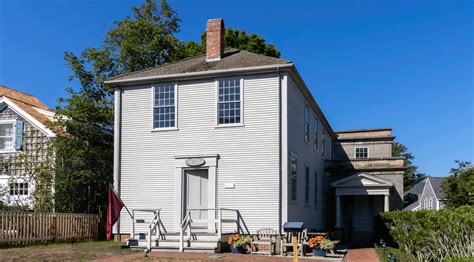 Friends Meeting House - Nantucket Historical Association