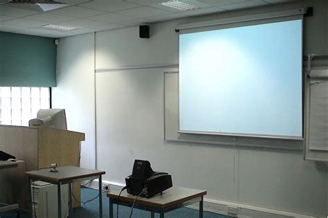 10 Best Classroom Projectors Every Teacher Should Have in 2024 ...