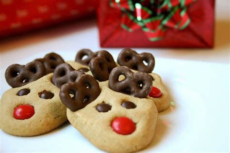 Bakergirl: Peanut Butter Reindeer Cookies.