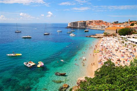 Dubrovnik Travel Guide. Attractions, beaches, food and hotels