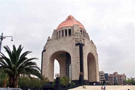 Pepe Martínez: EL MONUMENTO A LA REVOLUCIÓN MEXICANA