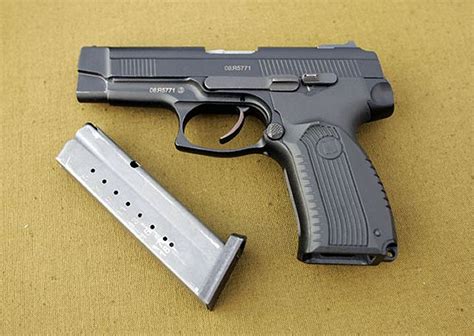 World Defence News: The new standard 9 mm pistol in the Russian army Yarygin Pya MP-443 GRACH.