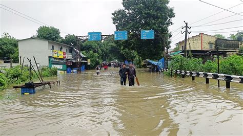 Rain update: 700 shifted in Gujarat's Navsari; Telangana shuts educational institutions for 3 ...