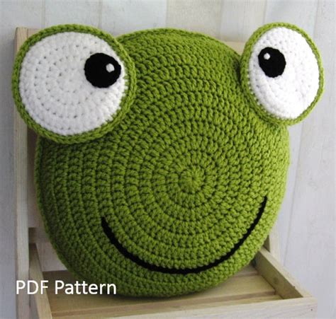 Frog Pillow Cushion CROCHET PATTERN crochet patterns for | Etsy España ...