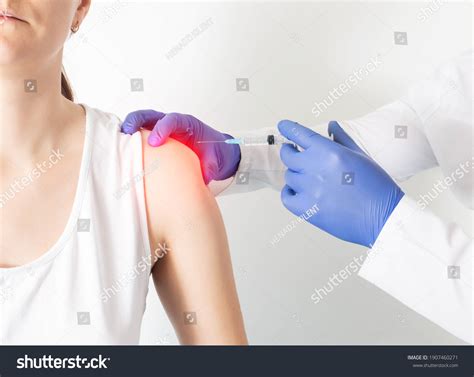 50,350 Injection pain Images, Stock Photos & Vectors | Shutterstock