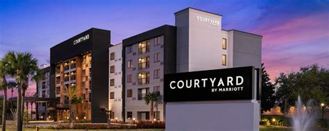 Courtyard Jacksonville Hotel near Town Center, Mayo Clinic and UNF