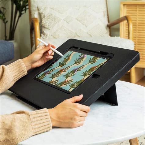 Astropad returns with a $120 iPad drawing stand | TechCrunch