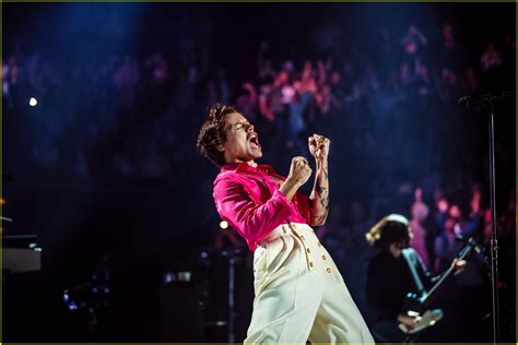 Harry Styles Performs New 'Fine Line' Album in Full at The Forum Show! | Photo 1279021 - Photo ...