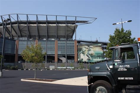 Lincoln Financial Field Parking Lot | Macadam Company Inc.