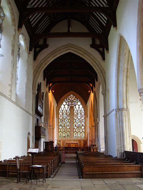 File:DorchesterAbbey Interior Nave&EastWindow.JPG - Wikimedia Commons