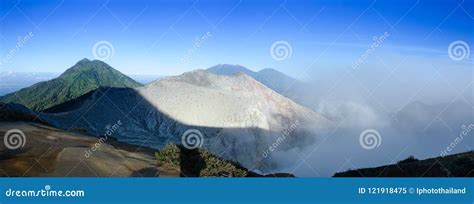 Panoramic View , Crater of Mount Bromo Volcanoes in Bromo Tengge Stock ...