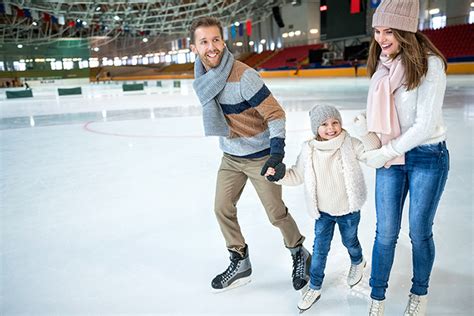 10 Best Ice Skating Rinks in Florida!