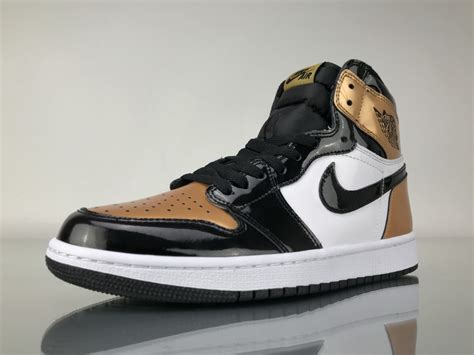 Jordan 1 "Gold Toe" - KOLINSSTORE