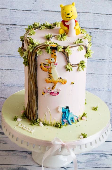 Cakespiration: Winnie the Pooh baby shower cakes - Backen - #Baby # ...