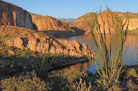 Canyon Lake in Arizona | Canyon Lake Boating, Fishing, Camping, Directions